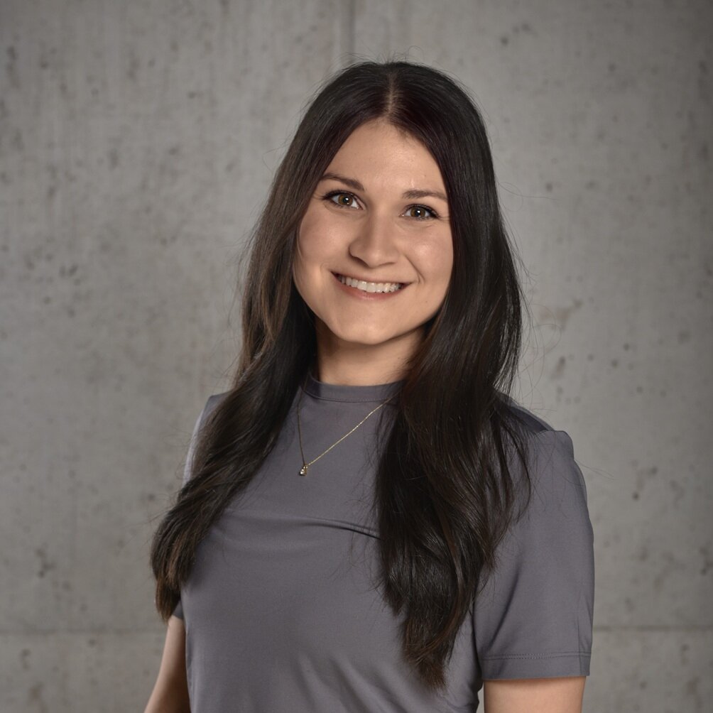 Aylin Barlik, Gebietsleitung Neuss